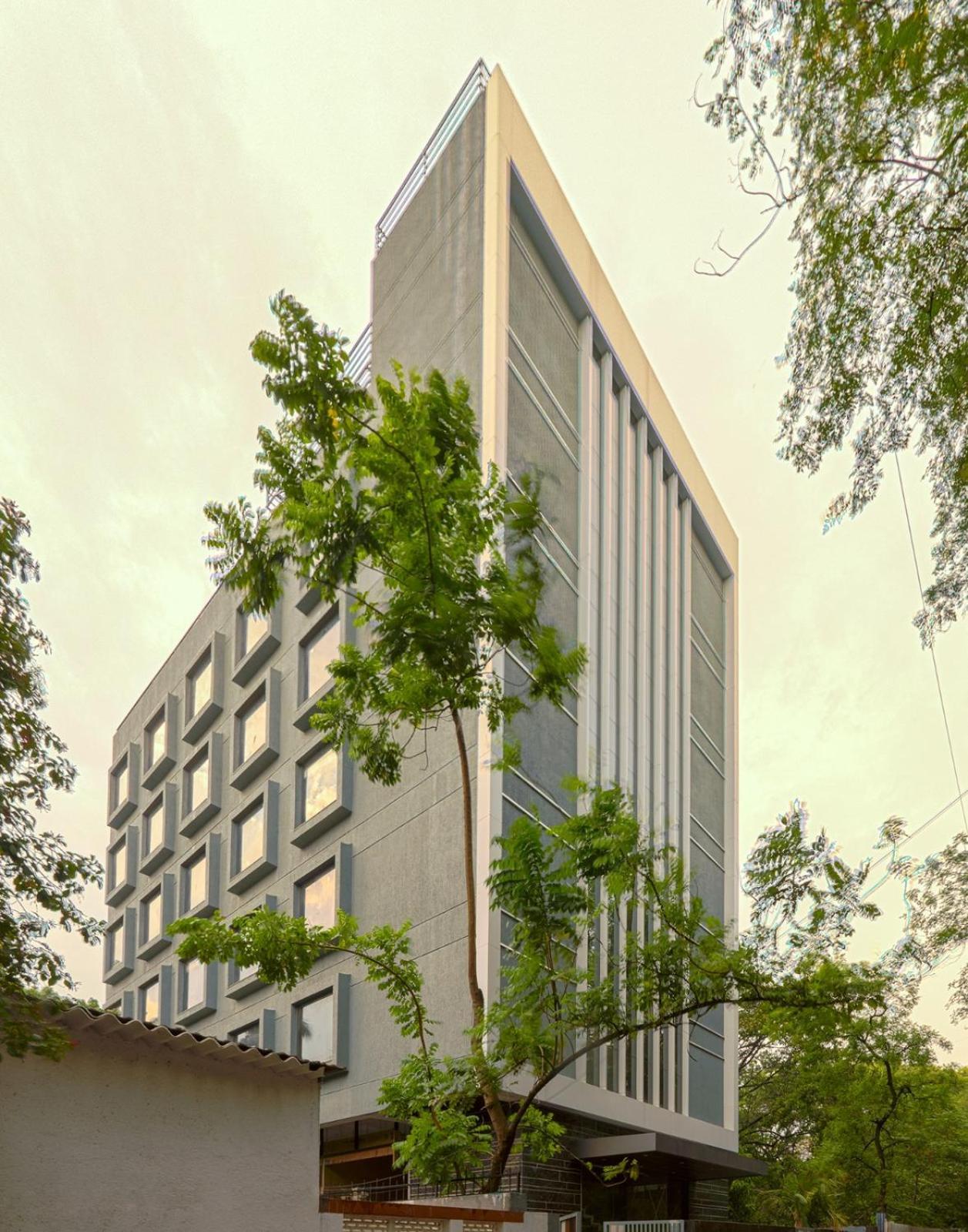 Magnus Nexstar Suites Kalyani Nagar Pune Exteriör bild