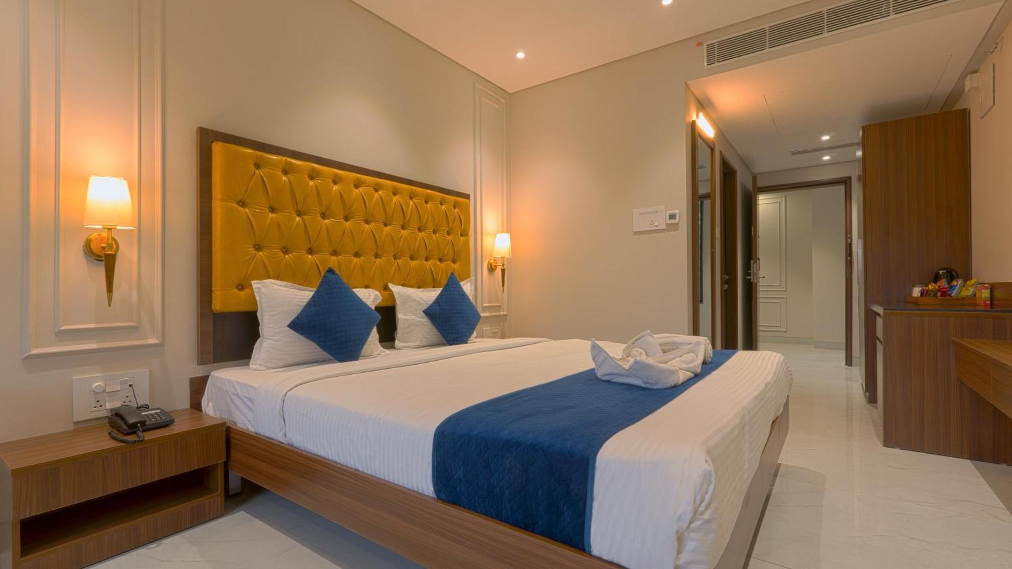 Magnus Nexstar Suites Kalyani Nagar Pune Exteriör bild